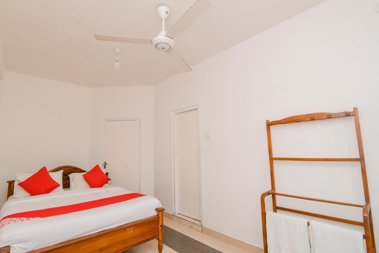Blue Haven Guest House Канди Экстерьер фото