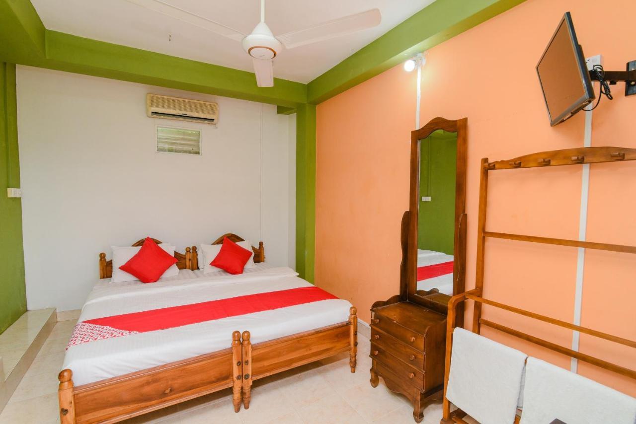 Blue Haven Guest House Канди Экстерьер фото
