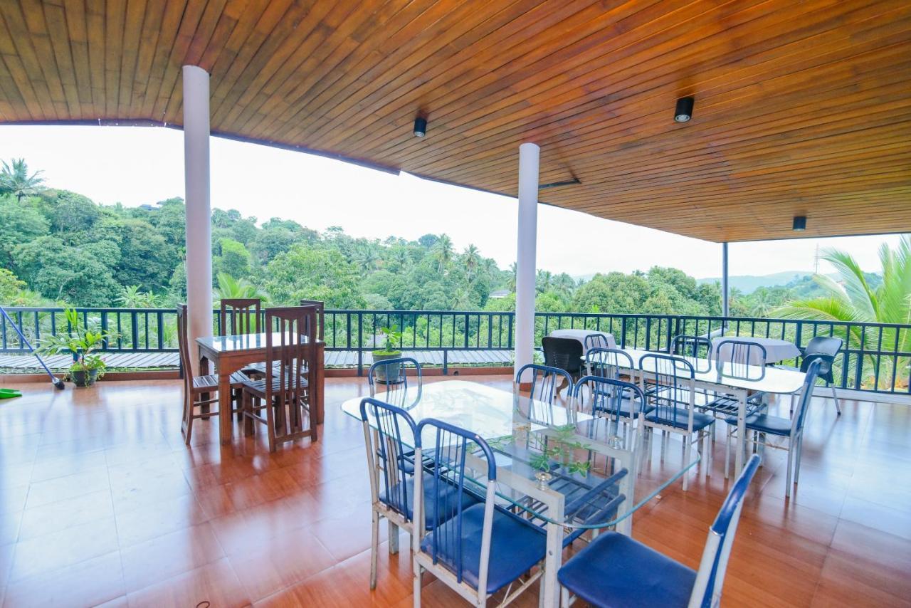 Blue Haven Guest House Канди Экстерьер фото