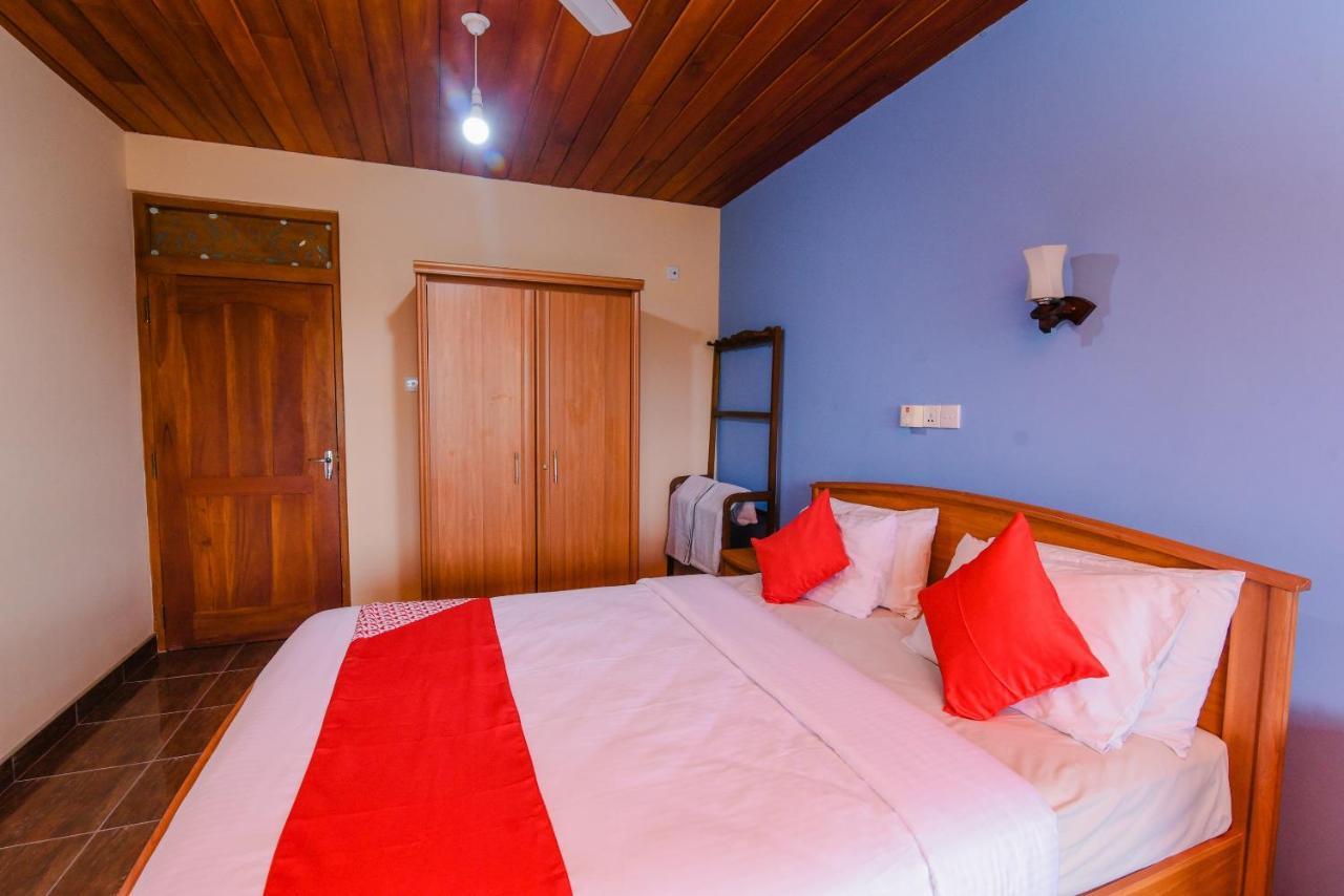 Blue Haven Guest House Канди Экстерьер фото