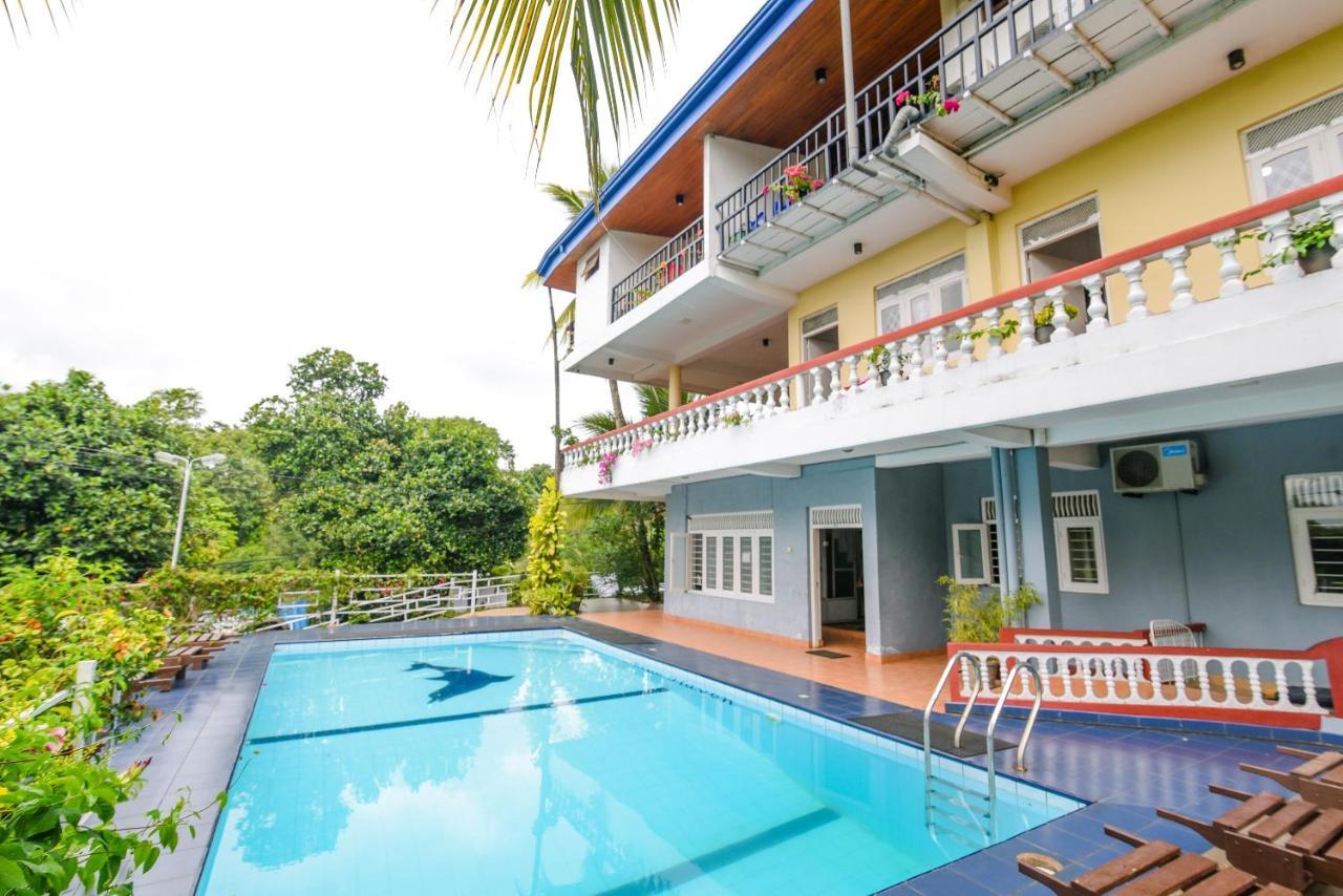 Blue Haven Guest House Канди Экстерьер фото