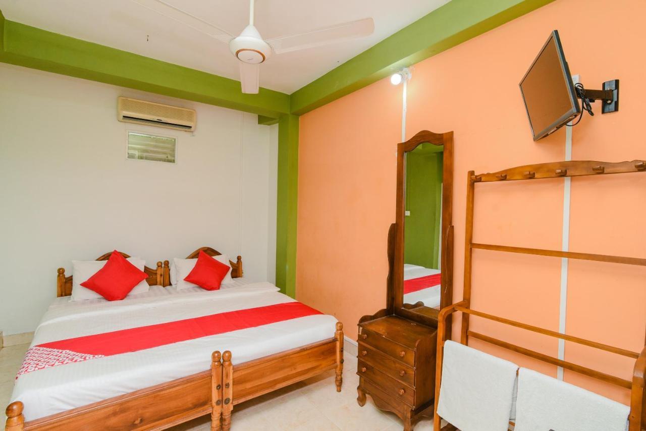 Blue Haven Guest House Канди Экстерьер фото
